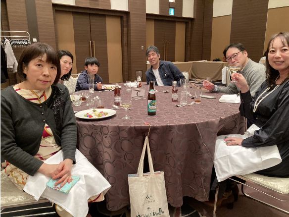 �O���[�v�_�v�̉�𗬉� 2025