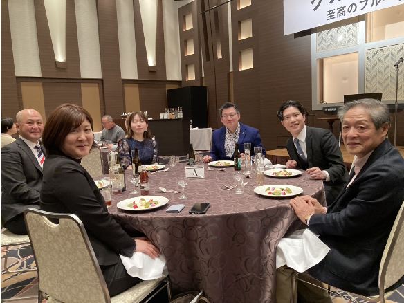 �O���[�v�_�v�̉�𗬉� 2025